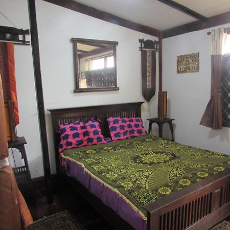 Teak House Chiang Mai Hotel Eksteriør billede