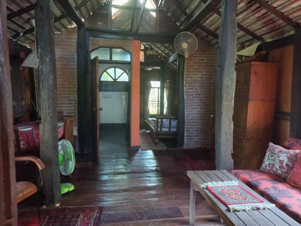 Teak House Chiang Mai Hotel Eksteriør billede