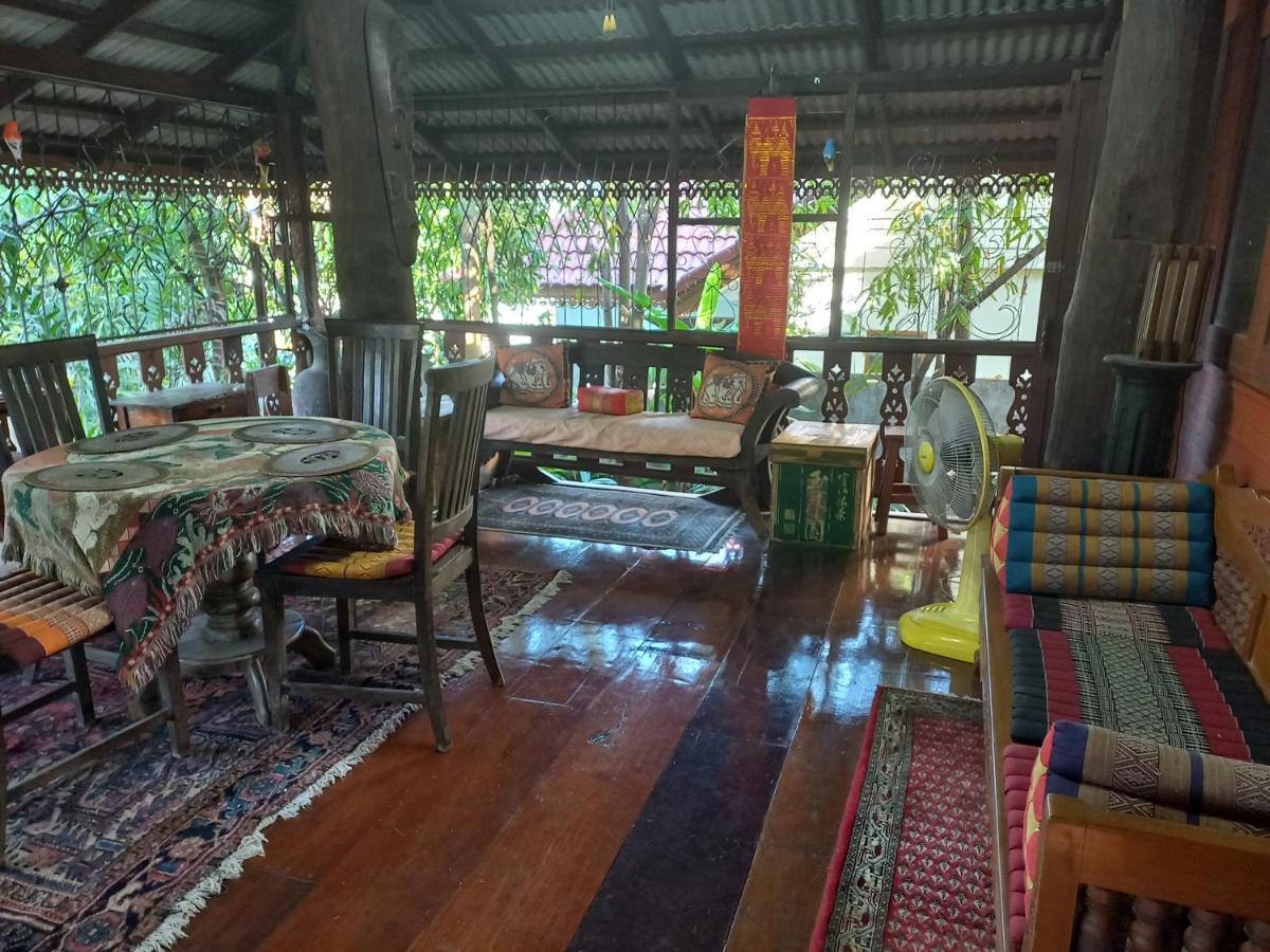 Teak House Chiang Mai Hotel Eksteriør billede