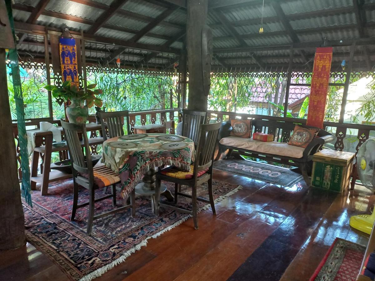 Teak House Chiang Mai Hotel Eksteriør billede