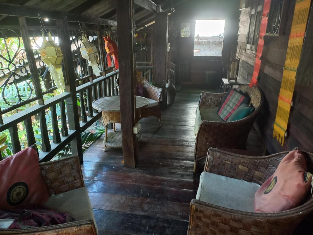 Teak House Chiang Mai Hotel Eksteriør billede