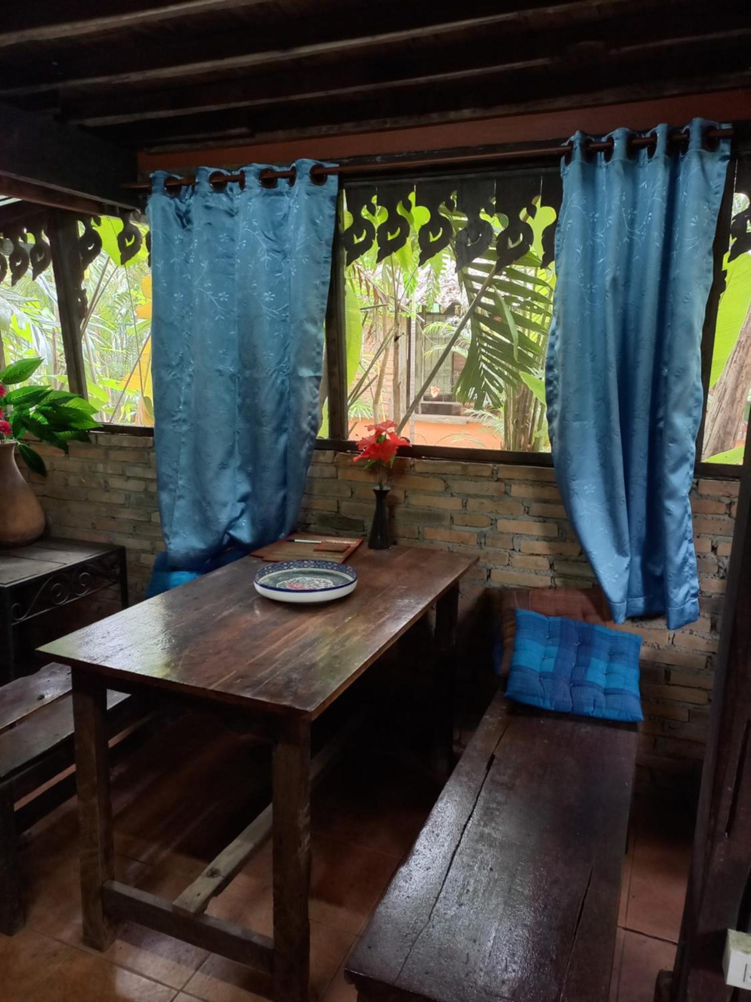 Teak House Chiang Mai Hotel Eksteriør billede